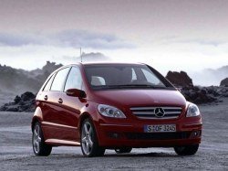Первый водородный автомобиль Mercedes-Benz появится в 2012 году