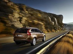 Кроссовер Volvo XC60 получил переднеприводную версию