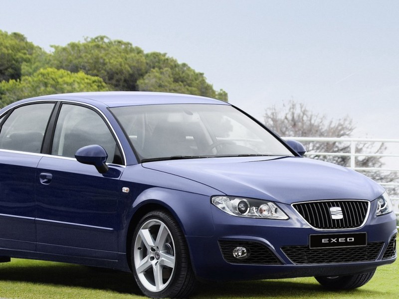 SEAT Exeo на Парижском автосалоне 2008