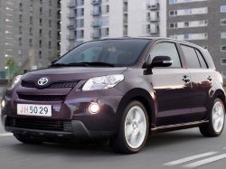 Кроссовер Toyota Urban Cruiser выходит на рынок