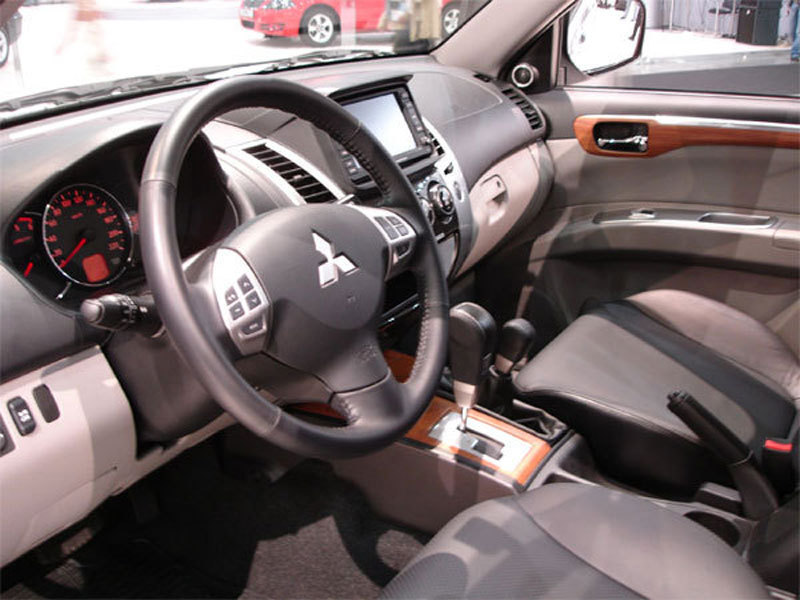 Mitsubishi Pajero Sport 2009