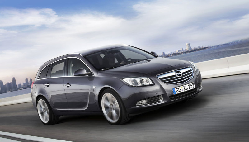 Универсал Opel Insignia Sports Tourer