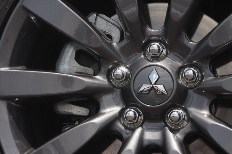 Mitsubishi Lancer Sportback Raillart