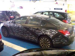 Новый Saab 9-5 проходит испытания в кузове Opel Insignia 