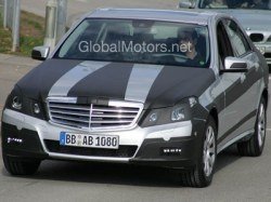 Новое поколение Mercedes-Benz E-Class проходит испытания