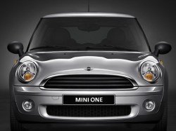 Цены на автомобили Mini в России немного изменились