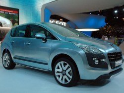 Кроссовер Peugeot 3008 появится на рынке в конце следующего года