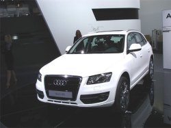 Audi Q5 - в России от 1 565 000 руб.