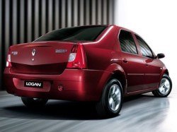 ВАЗ приостановил проект по сборке машин на базе Renault Logan
