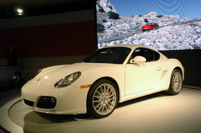 Porsche Cayman 