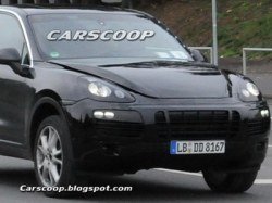 Porsche Cayenne New - ведутся испытания (первое фото интерьера)