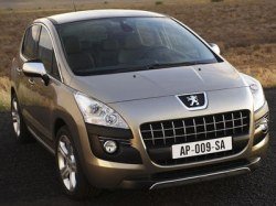 Кроссовер Peugeot 3008 представили на официальных фото