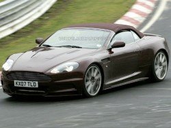 Aston Martin DBS Volante проходит последние тесты