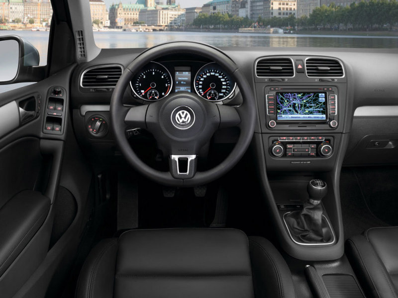 Volkswagen Golf VI 