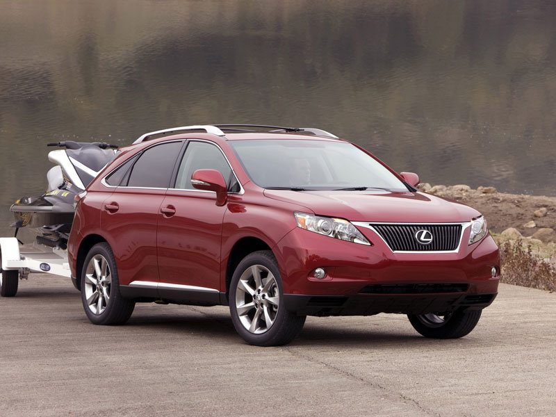 Новый Lexus RX появился в России