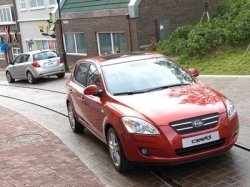 Компания Kia представляет в РФ программу помощи на дорогах
