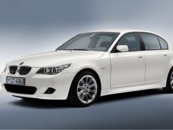 В РФ начинаются продажи седанов BMW 5 Series с пакетом «M-Light»