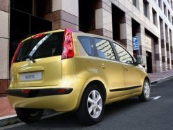 Самые экологичные модели Nissan получат эмблему «Pure Drive»