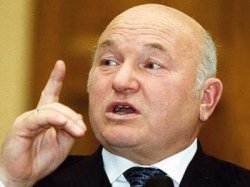 Лужков хочет наладить в России производство нового внедорожника