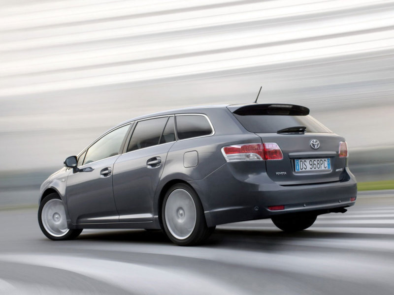 Универсал Toyota Avensis 2009