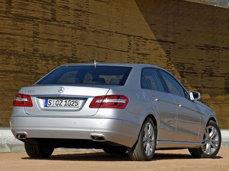 Mercedes E-Class Avantgarde W212