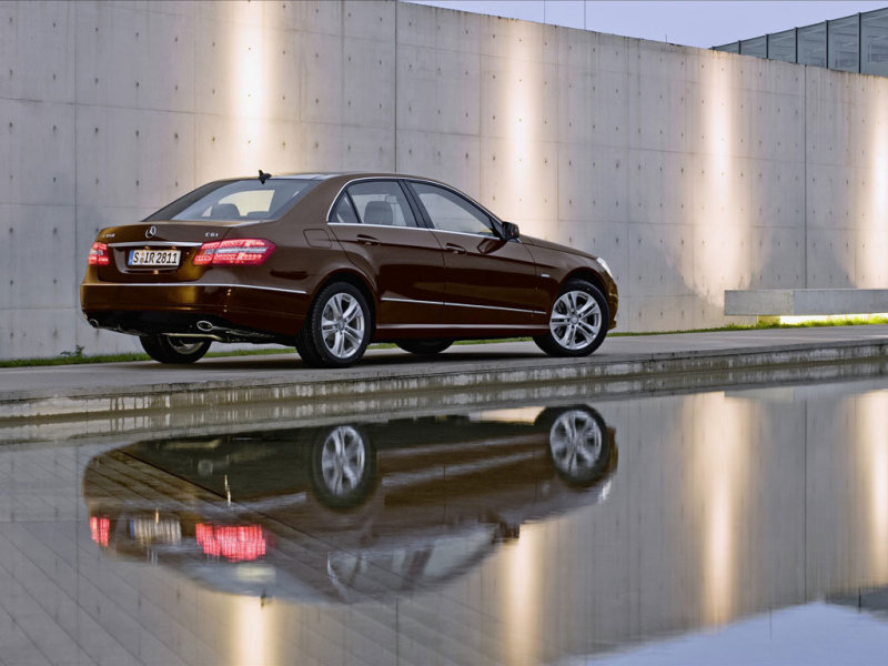 Mercedes E-Class Avantgarde W212