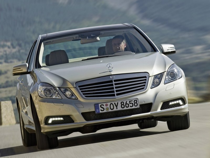 Mercedes E-Class Elegance W212