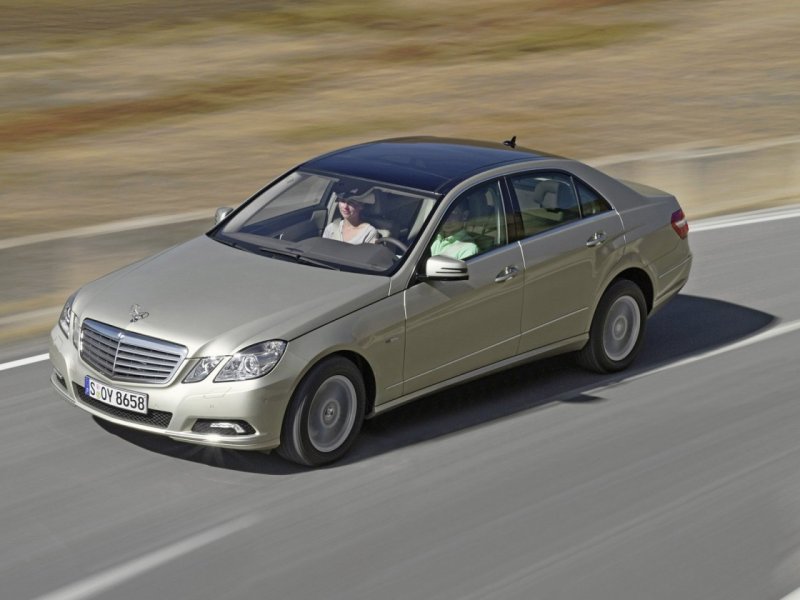 Mercedes E-Class Elegance W212