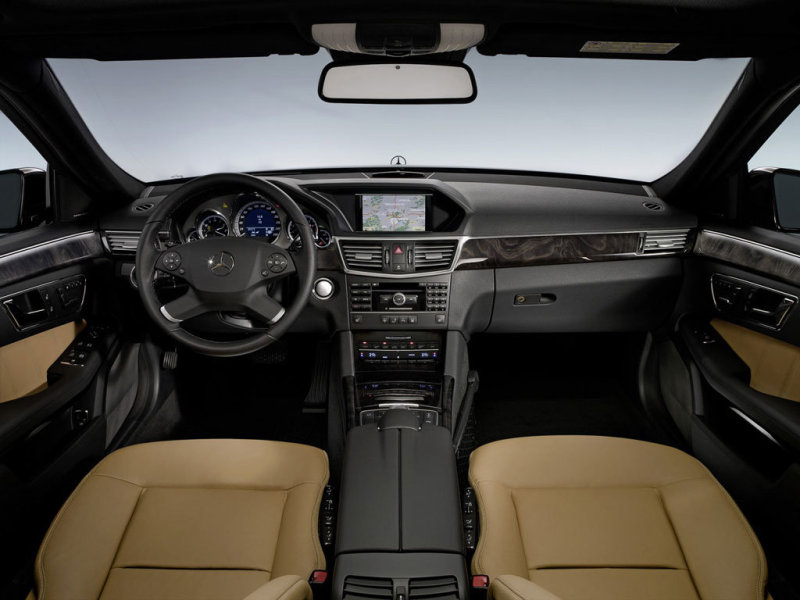 Mercedes E-Class Avantgarde W212
