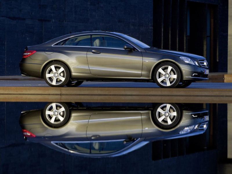 Mercedes E-Class Coupe 2009