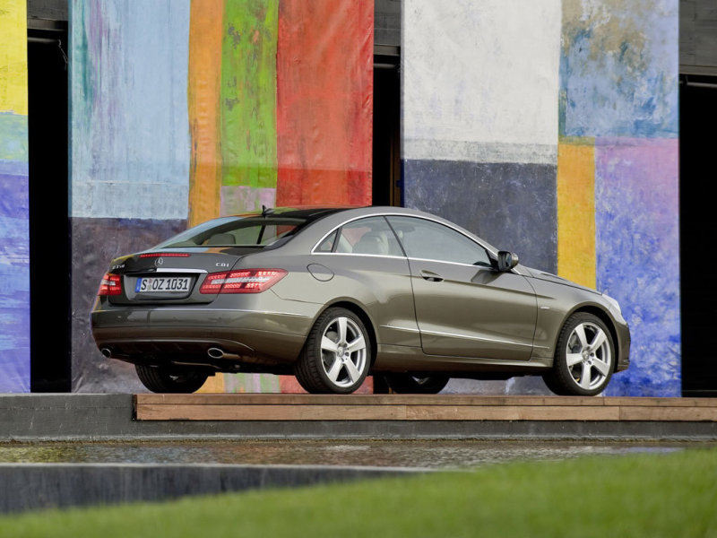 Mercedes E-Class Coupe 2009
