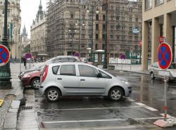 В Москве одни из самых дорогих парковок в мире