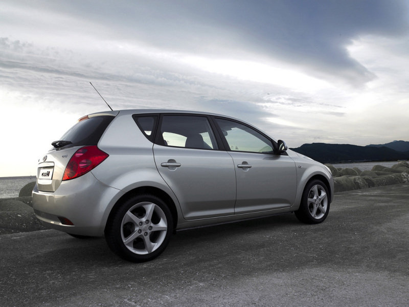 Сегодняшний Kia Ceed образца 2006 года