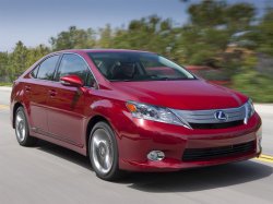Гибридный седан Lexus HS 250h появился в продаже