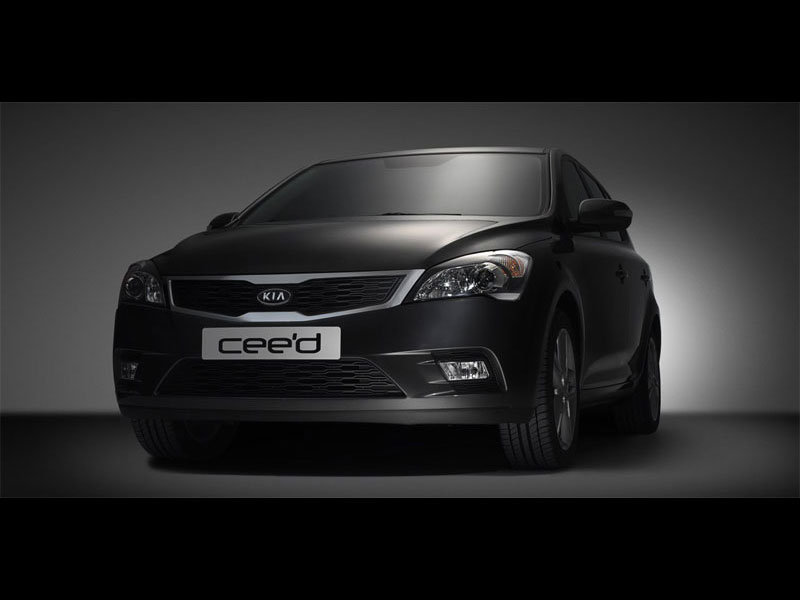 Первое официальное фото Kia Ceed 2010
