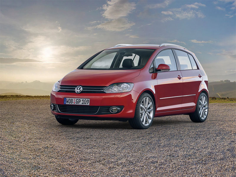 Volkswagen приглашает поближе познакомиться с новым Golf Plus