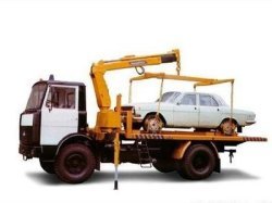 Эвакуация автомобиля будет стоить его владельцу 1600 рублей