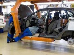 ВАЗ уволит почти 30 000 сотрудников
