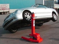 Автосалоны FRESH предлагают первое ТО в подарок!