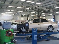 Российские автомобилисты отказываются от дилерских сервисов
