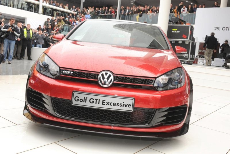 Volkswagen Golf GTI Excessive