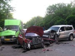 Количество аварий на российких дорогах уменьшается: свежая статистика