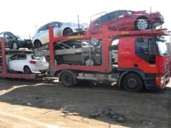 Импортных автомобилей в России стало меньше