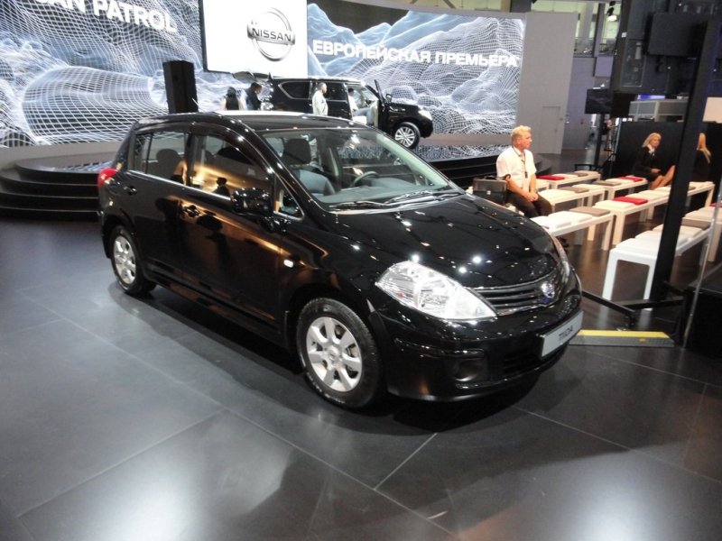 Nissan Tiida 