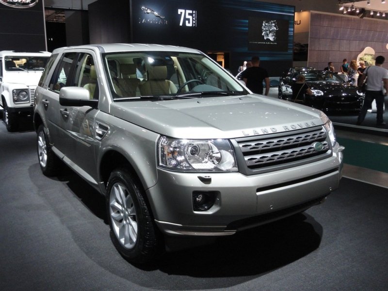 Land Rover на ММАС 2010 (фото): обновлённые Range Rover и Freelander, эксклюзивный Range Rover Autobiography Black