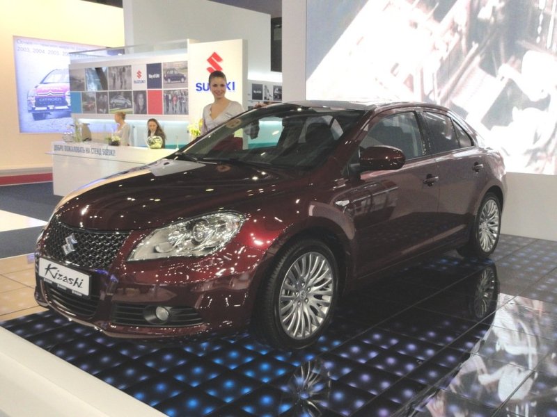 Suzuki на ММАС 2010 (фото): долгожданный седан Kizashi и ряд других моделей