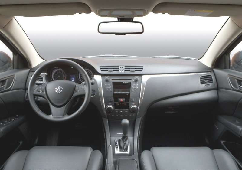 Suzuki Kizashi