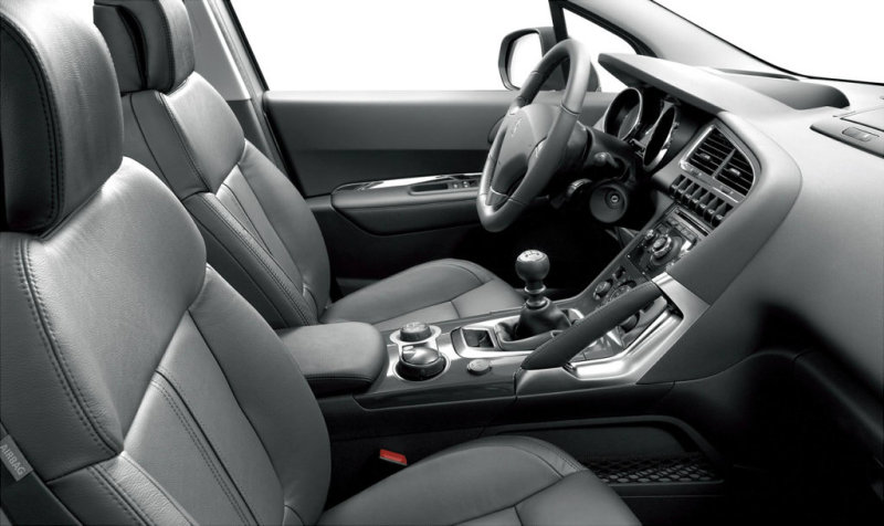 Салон Peugeot 3008