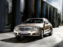 Последние автомобили Mercedes C и E в стране в салоне AVTERRA