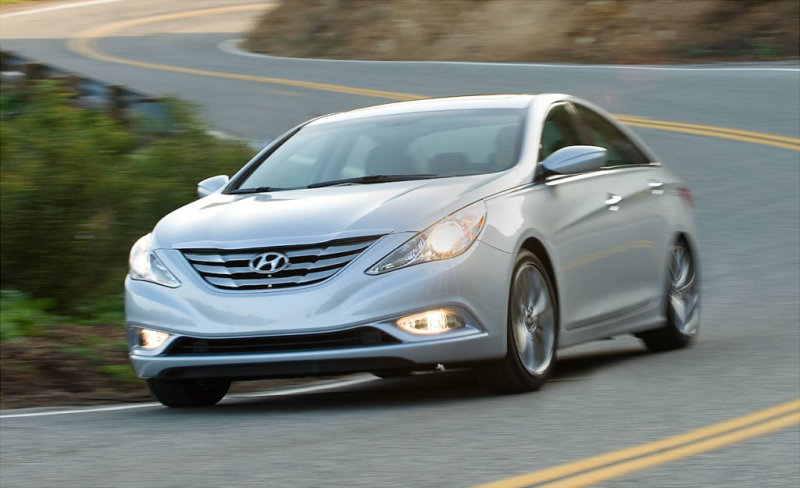 Фирменная стилистика Fluidic Sculpture, отточенная аэродинамика.